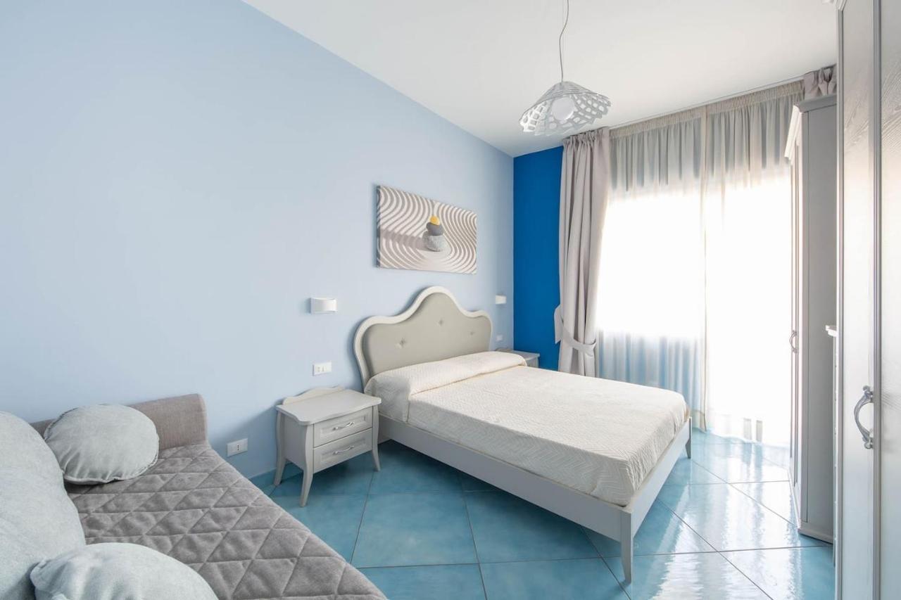 La Casa Del Poeta - Appartamento Positano Майори Экстерьер фото